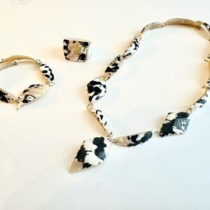 Black and White Sea Shell Jewelry Set